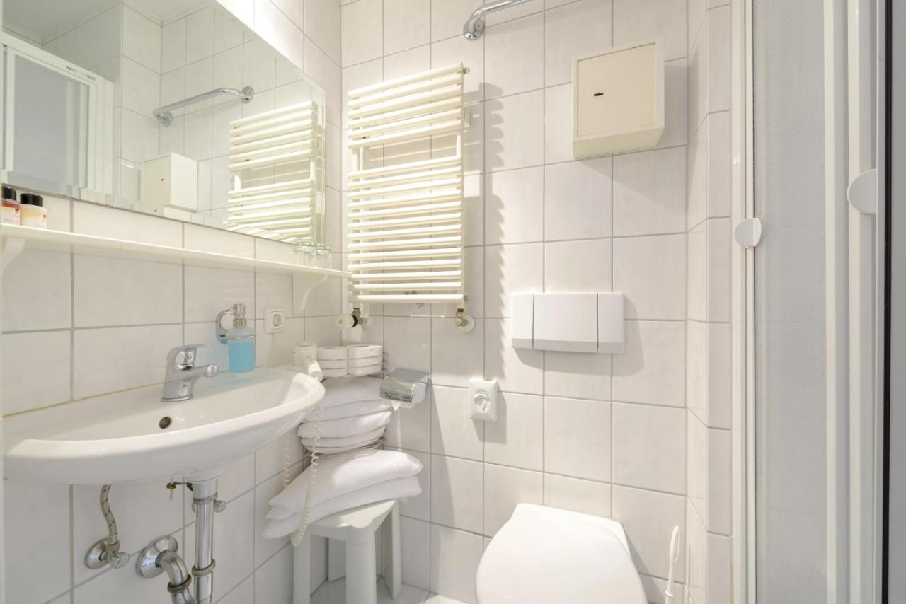 Hotel "Malerwinkel" Gmbh Seeon-Seebruck Quarto foto