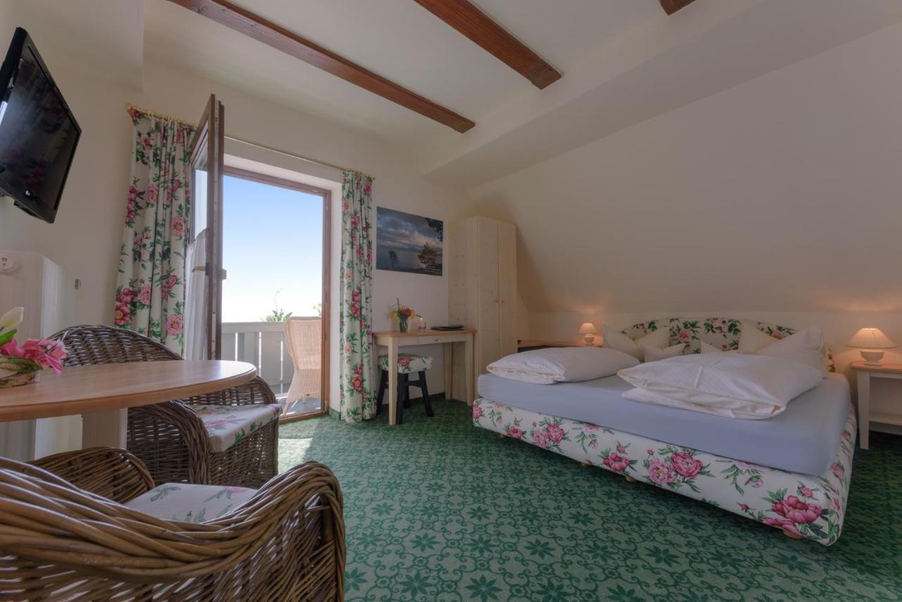 Hotel "Malerwinkel" Gmbh Seeon-Seebruck Quarto foto